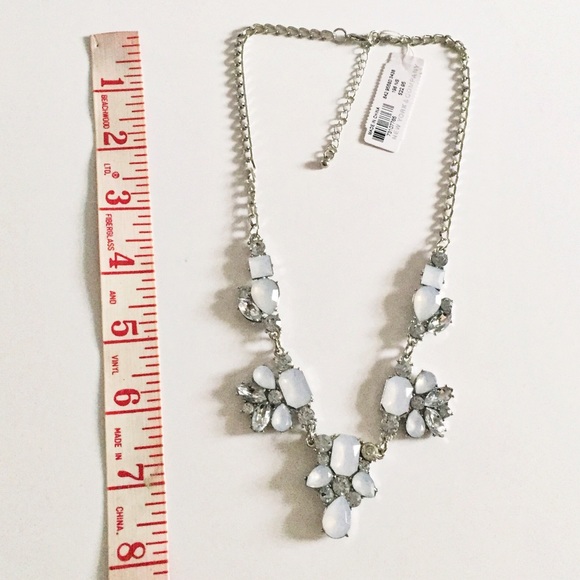 New York & Company ethereal statement necklace - Picture 3 of 3