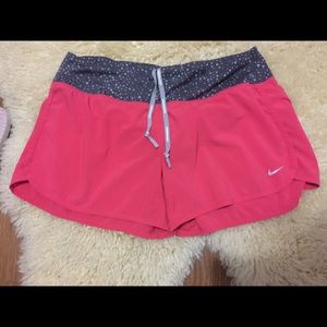 Nike shorts 💕