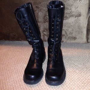 Eddie Bauer Lace Up Boots