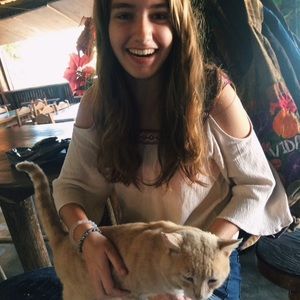 Meet your Posher, Kelsey