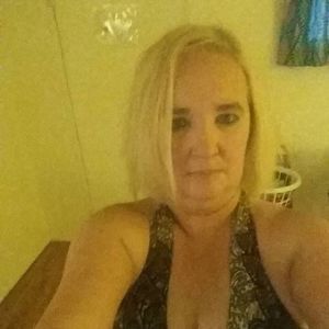 Meet your Posher, Trenthia