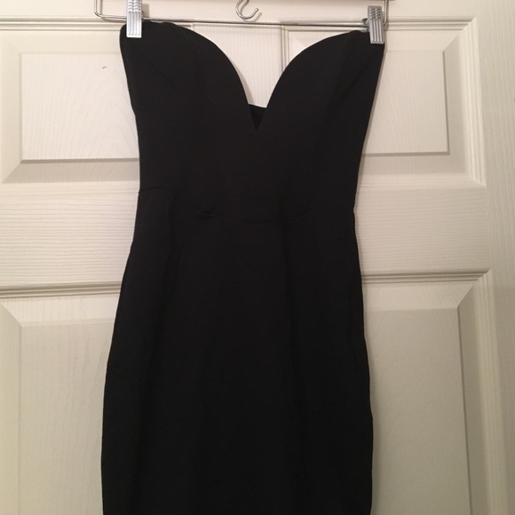 Black Strapless sweet❤️ Dress - Picture 2 of 4