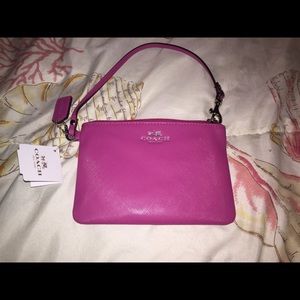 Fuchsia Coach Wristlet With Tag Still On It