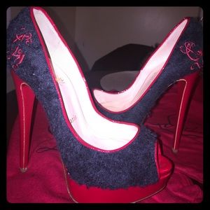 Christian Louboutin Lady Peep Terry