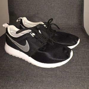 Nike Roshe 1