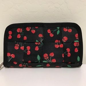 Harveys cherries Seatbelt zip wallet