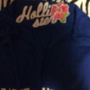 Hollister croptop.