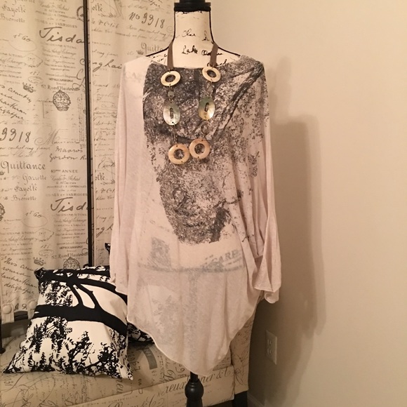 Stella Carskasi asymmetrical top GORGEOUS!