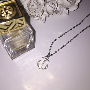 Anchor necklace