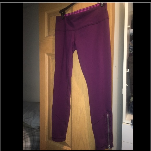 Lululemon zippered leggings sz 8 purple