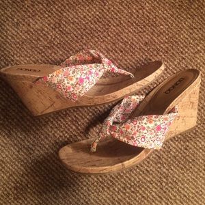 NEW wedge sandals