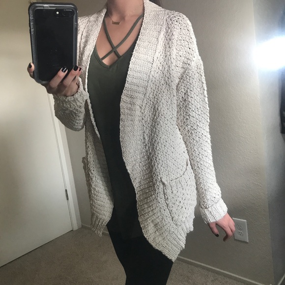 LAST • Ivory Butterfly Knit Crochet Cardigan - Picture 2 of 8