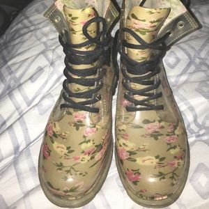 Flower Rain Boots...MUST GO!!!