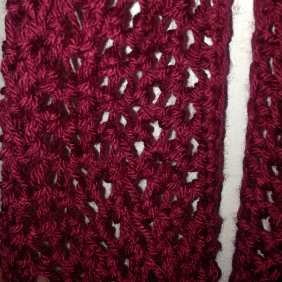 Hand made infinity scarf - Picture 3 of 3
