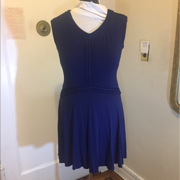Max Studio Dresses & Skirts - SUPER-CUTE blue jersey knit dress