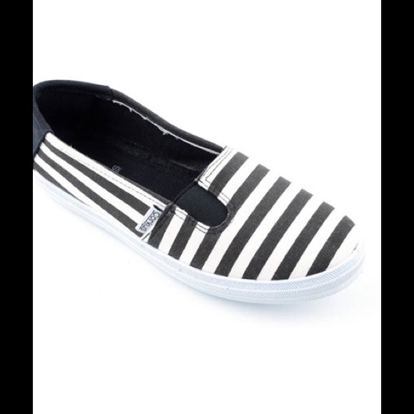 Corkys Slip On Shoes black and white striped NWOT - Picture 3 of 4