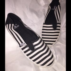 Corkys Slip On Shoes black and white striped NWOT