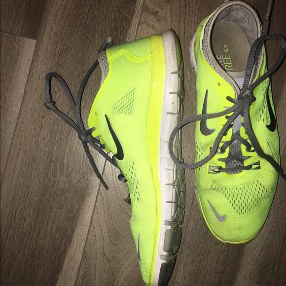 Nike Free TR Fit 4 • Size 8.5 - Picture 2 of 3