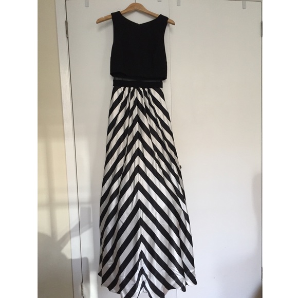 Saks Fifth Avenue Dresses & Skirts - SAKS Fifth Avenue Prom Evening Wedding Dress EUC
