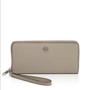 Tory Burch wallet