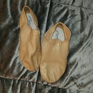 Tan jazz shoes