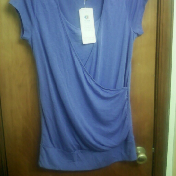 Periwinkle Nursing Top - Picture 3 of 3