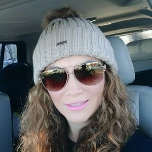 Meet your Posher, Yazmin