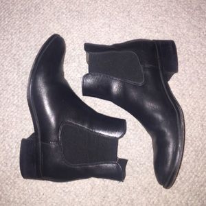 Yoox Chelsea boots