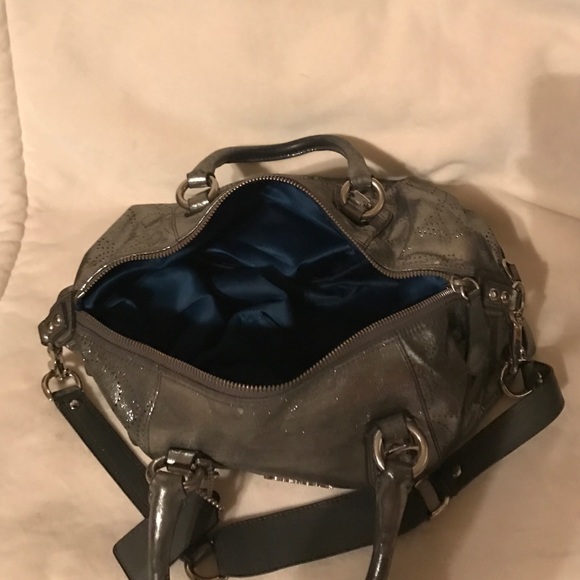 Metallic coach purse - Picture 2 of 3