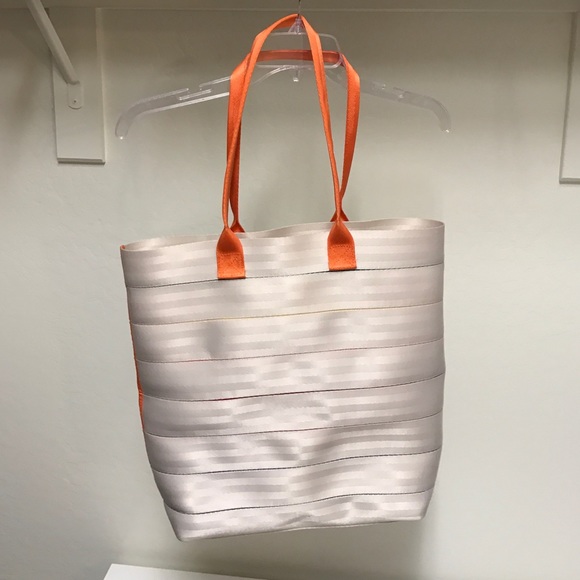 Harveys Saguaro Streamline Tote
