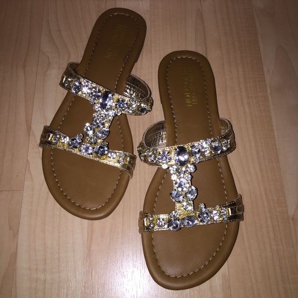 Kenneth Cole REACTION metallic jeweled sandals - Picture 2 of 3