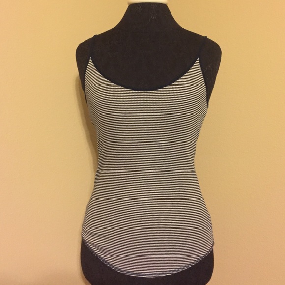 ❤️ J. Crew Striped Tank Top in Navy and White ❤️ - Picture 1 of 4