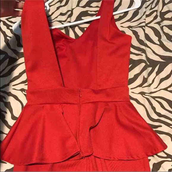 Dress - Picture 3 of 3