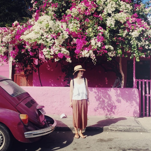 Meet your seller, Viv! - Picture 3 of 3