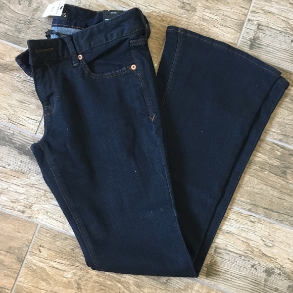 🎀 Express Flare Jeans