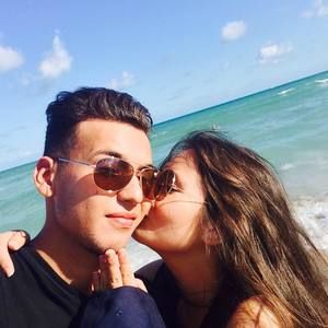 Meet your Posher, Alejandra