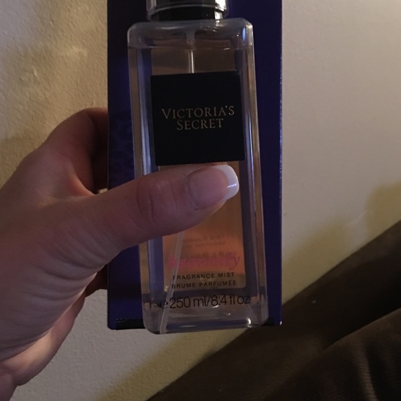 Victoria secret spray