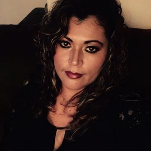 Meet your Posher, Marcela