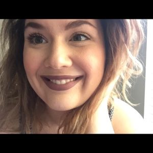 Meet your Posher, Christina