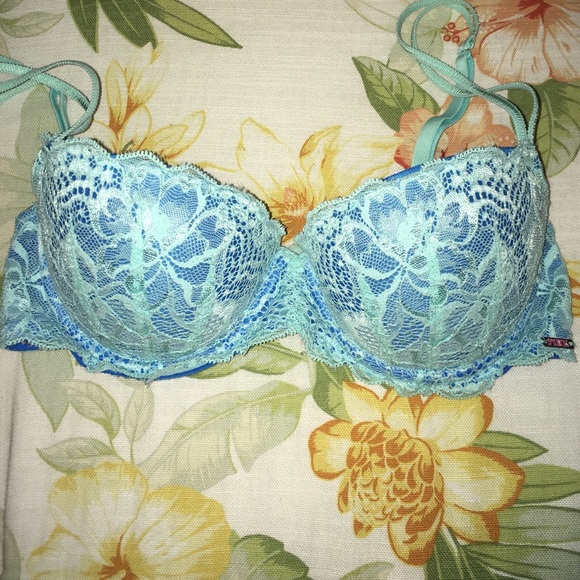 PINK bra size 32C