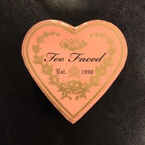 Too Faced blush