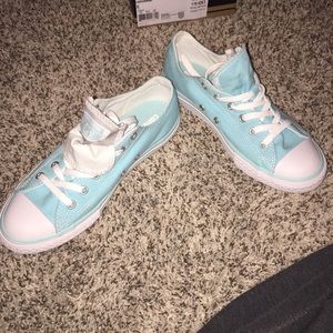 Teal Low Top Converse Sneakers