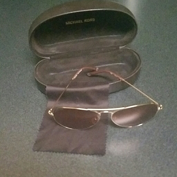 Michael Kors Dylan Avaitors