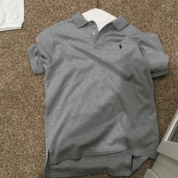 Medium regular polos - Picture 2 of 2