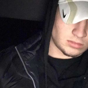 Meet your Posher, Damon