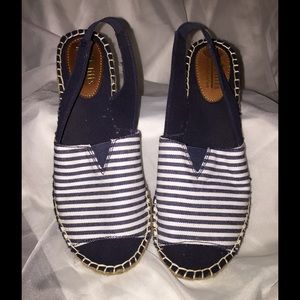 NWOT Navy Blue/white stripes, open toe, sling back