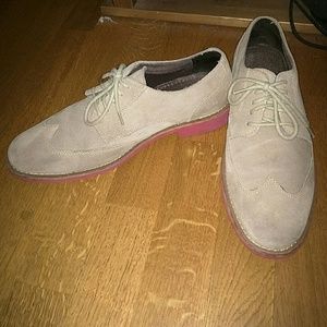 Cole Haan Drake Eva Wingtips 8M