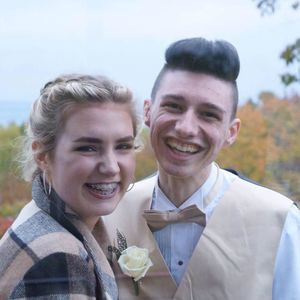 Meet your Posher, Max