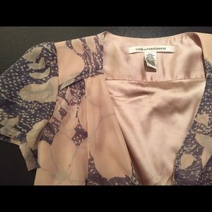Gorgeous, rare Diane von Furstenberg silk top