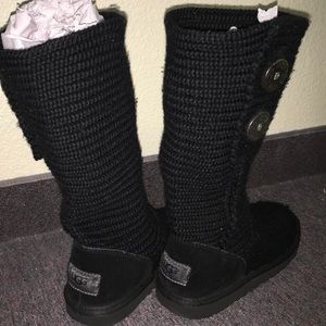 Black knit uggs